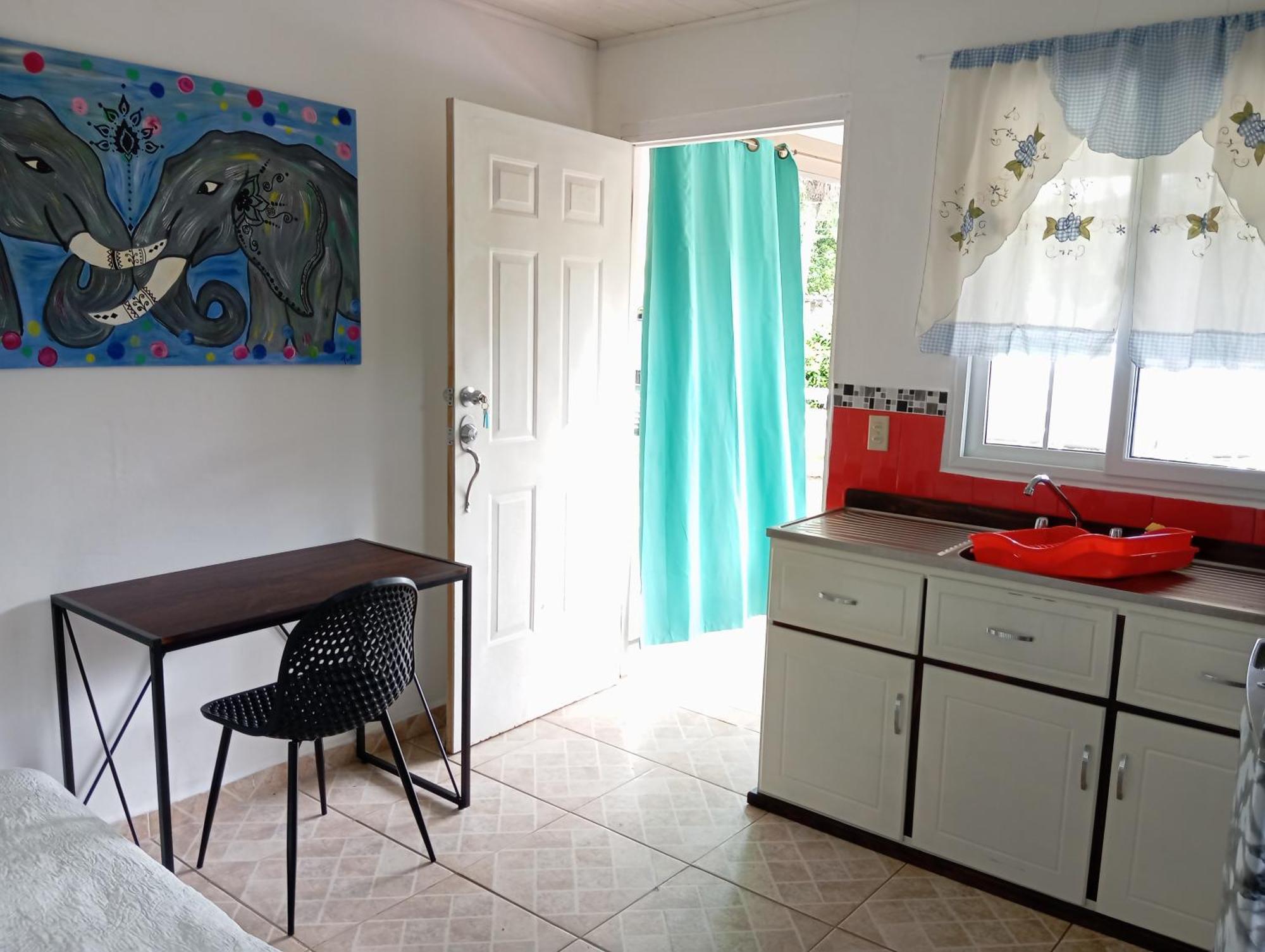 Little Italy B&B Boqueron المظهر الخارجي الصورة