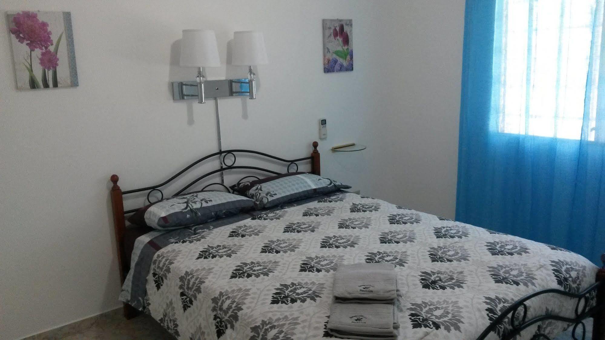 Little Italy B&B Boqueron المظهر الخارجي الصورة